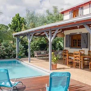 Evasion Tropicale Villa Cosy Avec Piscine Et Bungalow Saint-Louis